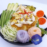 สุวรรณขนมจีนน้ำยาปู