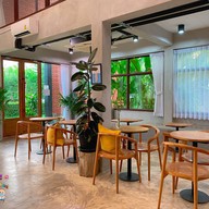 Somsri eatery and cafe