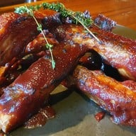 CABIN 4 Restaurant & Café