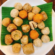 ลุงแก้วเตี๋ยวเนื้อวากิว ตลาดมิตรมาร์เก็ต