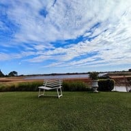 อุทัยริเวอร์เลค รีสอร์ต