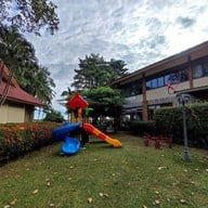 อุทัยริเวอร์เลค รีสอร์ต