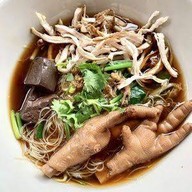 ร้านแม่กู เตี๋ยวไก่มะระ