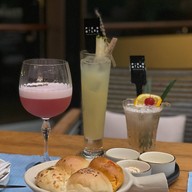 Pebbles Bar and Grill
