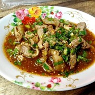 ลาบแซ่บคักคัก หน้าคอนโดฟิวเจอร์เพลส ซ.ประปา8