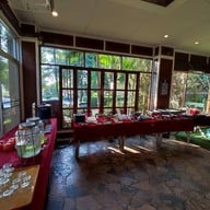 อุทัยริเวอร์เลค รีสอร์ต