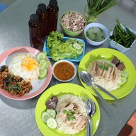 เมนูของร้าน ข้าวมันไก่ดอนเมือง วัดเทพ