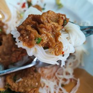 เมนูของร้าน ขนมจีนทอดมัน ท่งเชียง เจ้ปุ้ย