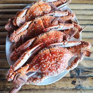 เมนูของร้าน โอ้โห ปูอร่อย ชุมชนประมงบ้านแหลมผักเบี้ย