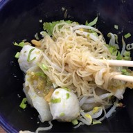 เมนูของร้าน โอว ก๋วยเตี๋ยวพริกสด ซ.มัยลาภ(ย้ายจาก สุคนธสวัสดิ์)