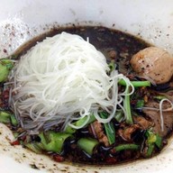 ก๋วยเตี๋ยวเรือป.ประทีป สาขาประชาสงเคราะห์