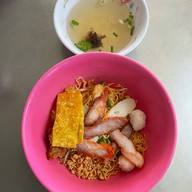 เมนูของร้าน เจ๊กุ่ยก๋วยเตี๋ยวห่อใบตอง … พี่ขม วงเวียน ท้ายบ้าน