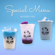 Blóm flowers café ตลาดสนธนบุรี