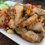 ครัววิวน้ำ 90