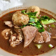 ก๋วยเตี๋ยวหมูน้ำตก ครัวบ้านอาม่า @ บางบอน บางบอน