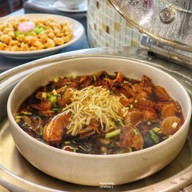 ห้องอาหารจีนโรงแรมมารวย