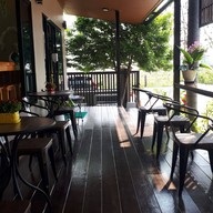 The parlor Coffee'n Eatery