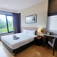 Burgundy Residence 304