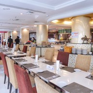 ห้องอาหารจีนโรงแรมมารวย