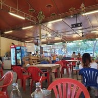 บรรยากาศ มาโฮมกัน สาย 2 ตลาดเมตตา