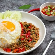 ก.ไก่ กระเพราเดือด