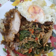 อี๊น้อย
