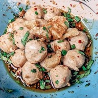 ก๋วยเตี๋ยวเรือศรีสามพรานบางปลาbyนายตัส ถนนบางปลา