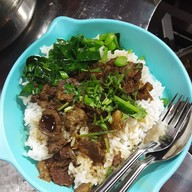 กะเพราไฉไล