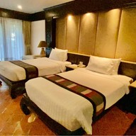 โรงแรมเดอะฮอทสปริงบีชรีสอร์ทแอนด์สปา