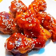 ลูกชิ้นย่างเนยเตาถ่าน รามคำแหง68