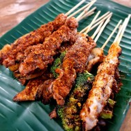 ต่อมะล่ะ หม่าล่า ตลาดเสรีไนท์มาร์เก็ต