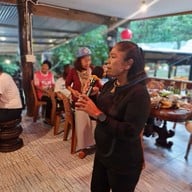 ป๋านึงล่องแก่ง & โฮมสเตย์