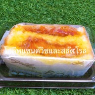 โอลีพแซนด์วิชและสลัดโรล&กะเพรา