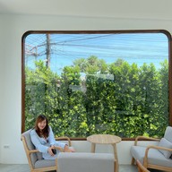 Marrone cafe & Garden Bar