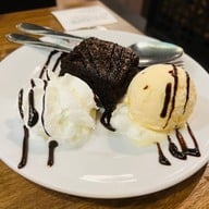 Pizza Narai Pizzeria ซีคอนศรีนครินทร์