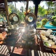 โรงแรมเดอะฮอทสปริงบีชรีสอร์ทแอนด์สปา