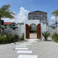 Marrone cafe & Garden Bar