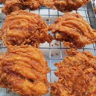 เมนูของร้าน ยำแซ่บเพื่อนรัก (ยำบุฟเฟ่ต์10฿หน้าร้าน)