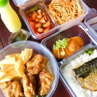 เมนูของร้าน ตามสั่งตามใจ ตำ ยำ แซ่บ  By kitty บางบัวทอง