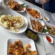 แม่อรุณศรี