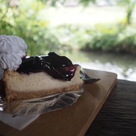 อุ่มเอิบ คาเฟ่