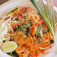 ครัวเจ้ปัท ตลาดนัดเรือบิน