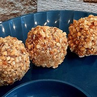 ยำ ยำ อร่อย