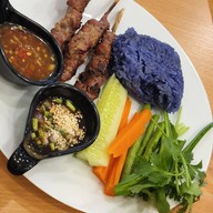 ราชาเมี่ยงปลา&ยำ (ยำ 35 บาท)