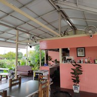 บรรยากาศ Touch Me Cafe