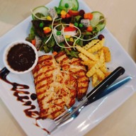 เมนูของร้าน หจก.อาลีน่า พิซซ่า แอนด์ ฮาลาล ฟู๊ด หจก.อาลีน่า พิซซ่า แอนด์ ฮาลาล ฟู๊ด