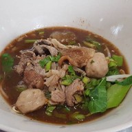 ก๋วยเตี๋ยวเรืออยุธยาเศรษฐีเรือทอง สาขาแบริ่ง32  สุขุมวิท107