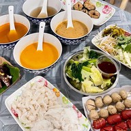 โอริว เซาปิ่ง_ขนมเปี๊ยะสด เจ้าเก่าในตลาดฤิทธิ์สุข