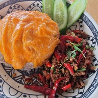 กะเพราพริกแห้ง สะพานพระนั่งเกล้า