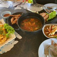 ส้มตำแจ่มใส 2 สาขาต้นตำรับ